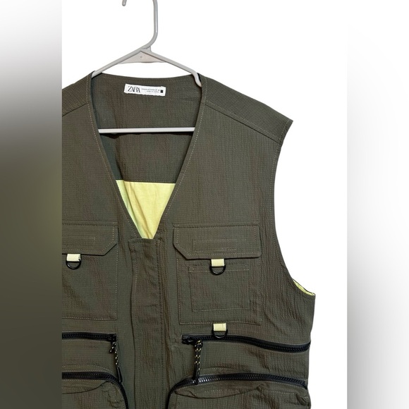 Zara Men’s Olive Green Utility Quick Dry Vest Size Small Medium NWOT - Picture 5 of 9